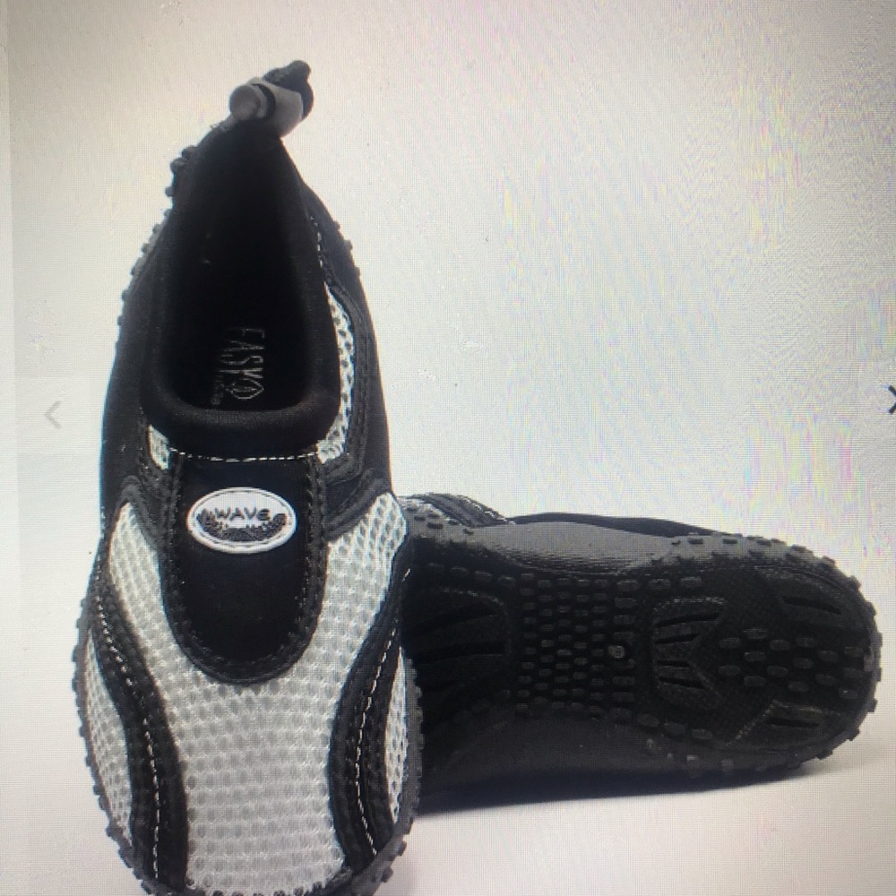 Shose - Picture 2 of 5